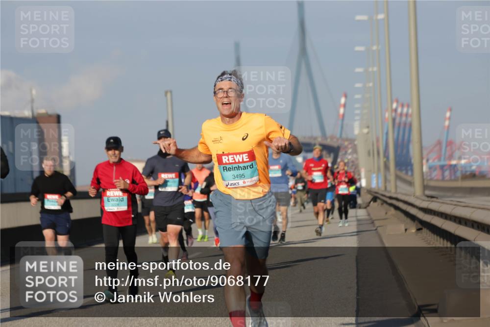03.10.2025 - Köhlbrandbrückenlauf Jannik Wohlers http://msf.ph/oto/9068177 03.10.2025 09:47:40 Position 3 3495, 3224 meine-sportfotos.de