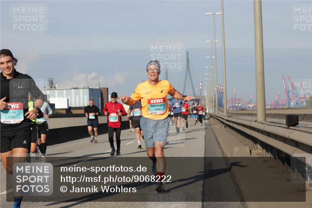 03.10.2025 - Köhlbrandbrückenlauf Jannik Wohlers http://msf.ph/oto/9068222 03.10.2025 09:47:41 Position 3 3790, 3495 meine-sportfotos.de