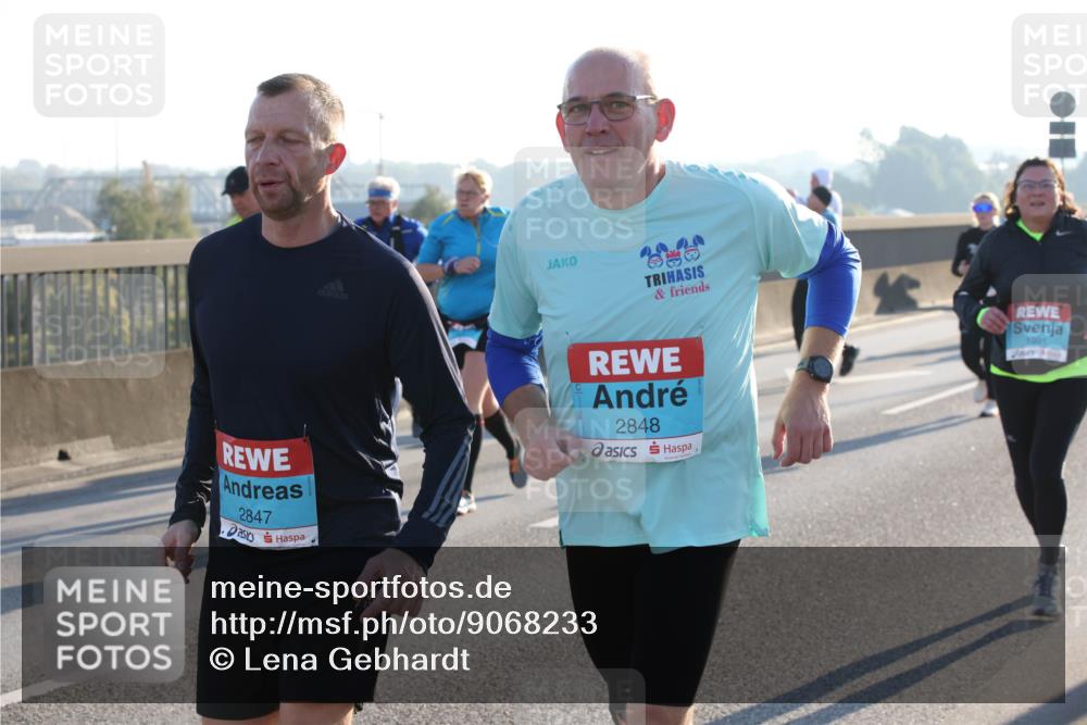 03.10.2025 - Köhlbrandbrückenlauf Lena Gebhardt http://msf.ph/oto/9068233 03.10.2025 09:24:14 Position 1 2847, 2848, 1991 meine-sportfotos.de