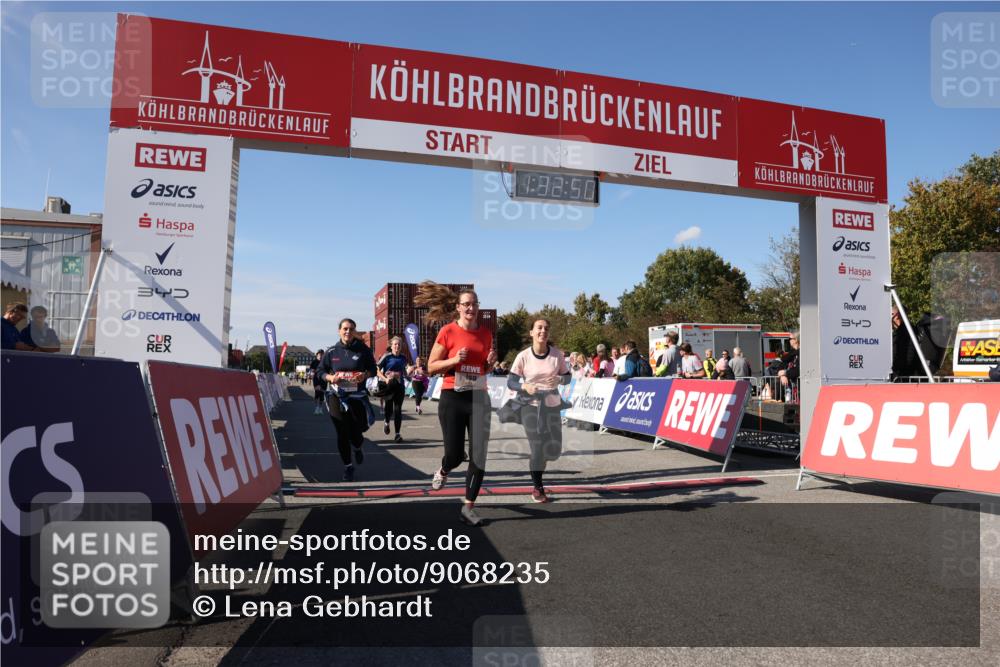 03.10.2025 - Köhlbrandbrückenlauf Lena Gebhardt http://msf.ph/oto/9068235 03.10.2025 13:32:50 Ziel 5110, 5133, 5187, 5273, 5446, 5477, 5478, 6147, 6148, 6360, 6513 meine-sportfotos.de