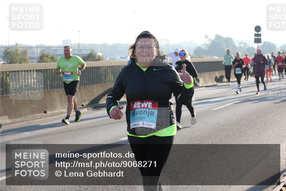 03.10.2025 - Köhlbrandbrückenlauf Lena Gebhardt http://msf.ph/oto/9068271 03.10.2025 09:24:15 Position 1 1991 meine-sportfotos.de