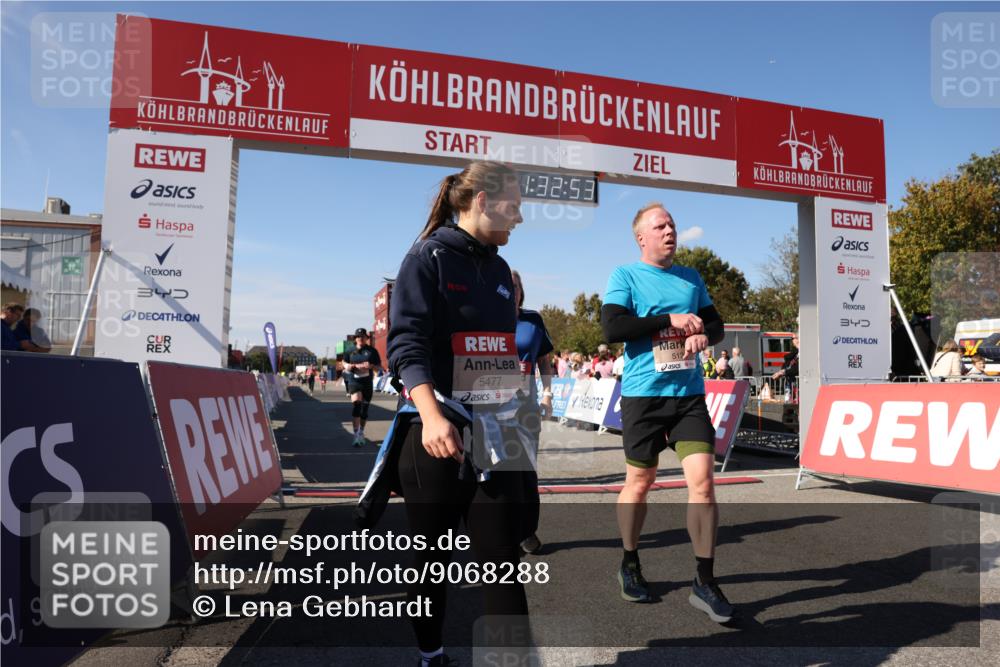 03.10.2025 - Köhlbrandbrückenlauf Lena Gebhardt http://msf.ph/oto/9068288 03.10.2025 13:32:53 Ziel 5110, 5133, 5187, 5273, 5446, 5477, 5478, 6147, 6148, 6513 meine-sportfotos.de