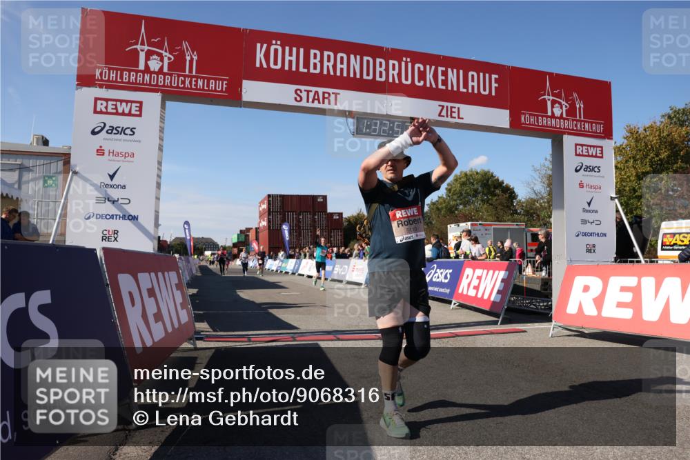 03.10.2025 - Köhlbrandbrückenlauf Lena Gebhardt http://msf.ph/oto/9068316 03.10.2025 13:32:57 Ziel 4582, 5110, 5133, 5187, 5273, 5446, 5477, 5478, 6455, 6513 meine-sportfotos.de