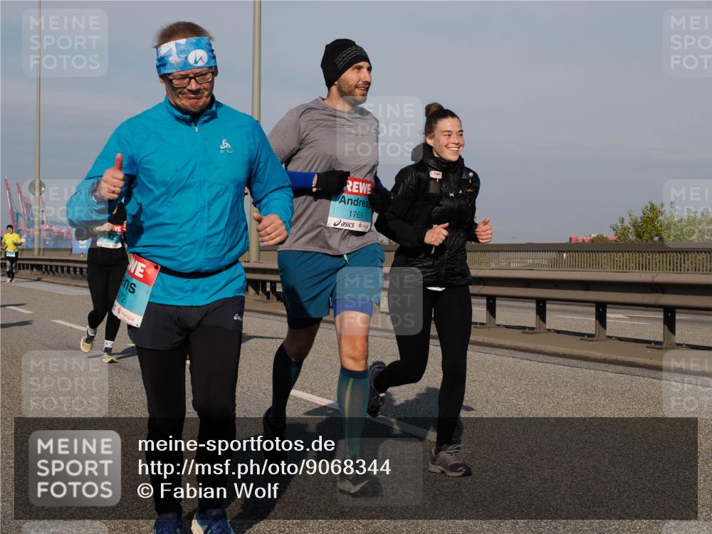 03.10.2025 - Köhlbrandbrückenlauf Fabian Wolf http://msf.ph/oto/9068344 03.10.2025 10:11:05 Position 3 072, 1769 meine-sportfotos.de