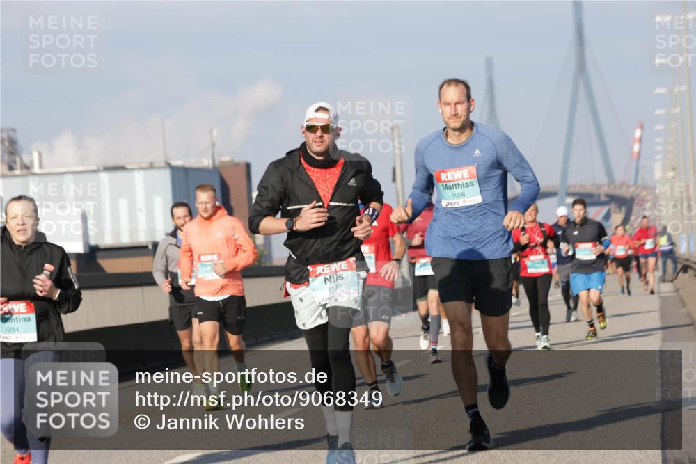 03.10.2025 - Köhlbrandbrückenlauf Jannik Wohlers http://msf.ph/oto/9068349 03.10.2025 09:47:48 Position 3 1284, 1130, 1058 meine-sportfotos.de