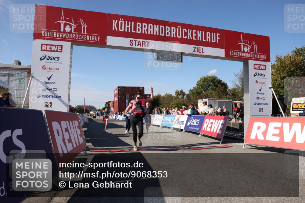 03.10.2025 - Köhlbrandbrückenlauf Lena Gebhardt http://msf.ph/oto/9068353 03.10.2025 13:33:04 Ziel 4582, 4941, 5110, 6067, 6376, 6455 meine-sportfotos.de