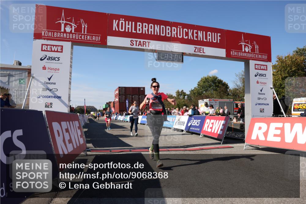 03.10.2025 - Köhlbrandbrückenlauf Lena Gebhardt http://msf.ph/oto/9068368 03.10.2025 13:33:04 Ziel 4582, 4941, 5110, 6067, 6376, 6455 meine-sportfotos.de