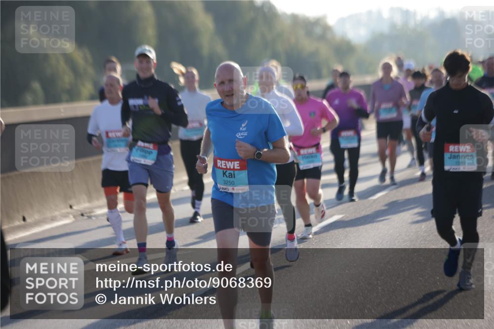 03.10.2025 - Köhlbrandbrückenlauf Jannik Wohlers http://msf.ph/oto/9068369 03.10.2025 09:16:20 Position 3 3250, 1089 meine-sportfotos.de