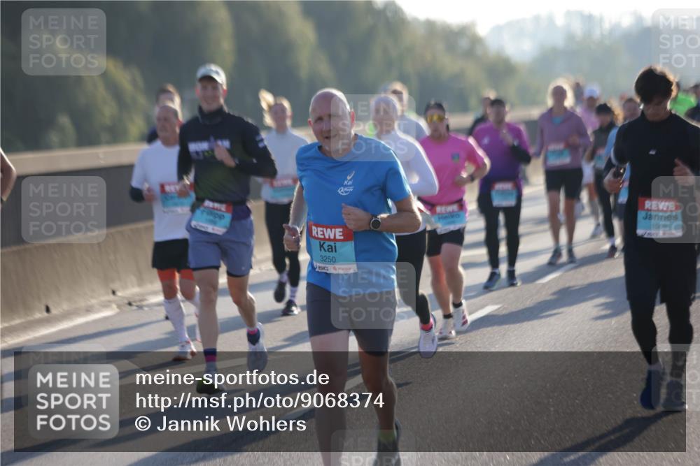 03.10.2025 - Köhlbrandbrückenlauf Jannik Wohlers http://msf.ph/oto/9068374 03.10.2025 09:16:20 Position 3 3250, 1089 meine-sportfotos.de