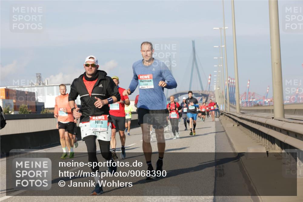 03.10.2025 - Köhlbrandbrückenlauf Jannik Wohlers http://msf.ph/oto/9068390 03.10.2025 09:47:49 Position 3 1130, 1219, 1058 meine-sportfotos.de