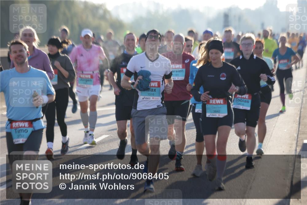 03.10.2025 - Köhlbrandbrückenlauf Jannik Wohlers http://msf.ph/oto/9068405 03.10.2025 09:16:24 Position 3 2732, 1516, 1191, 3842, 3516 meine-sportfotos.de