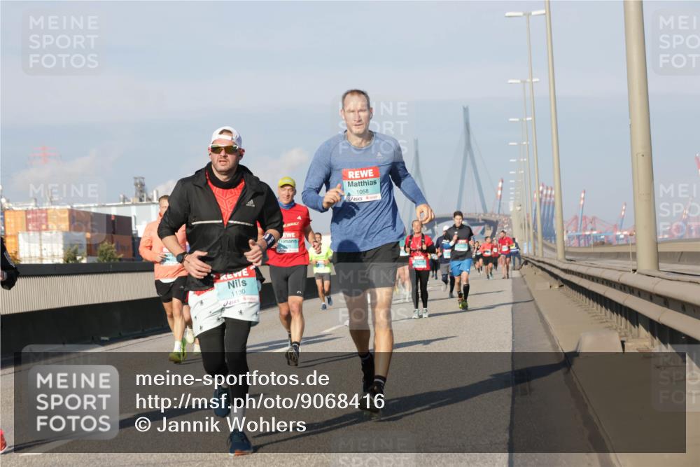 03.10.2025 - Köhlbrandbrückenlauf Jannik Wohlers http://msf.ph/oto/9068416 03.10.2025 09:47:50 Position 3 1130, 1058 meine-sportfotos.de
