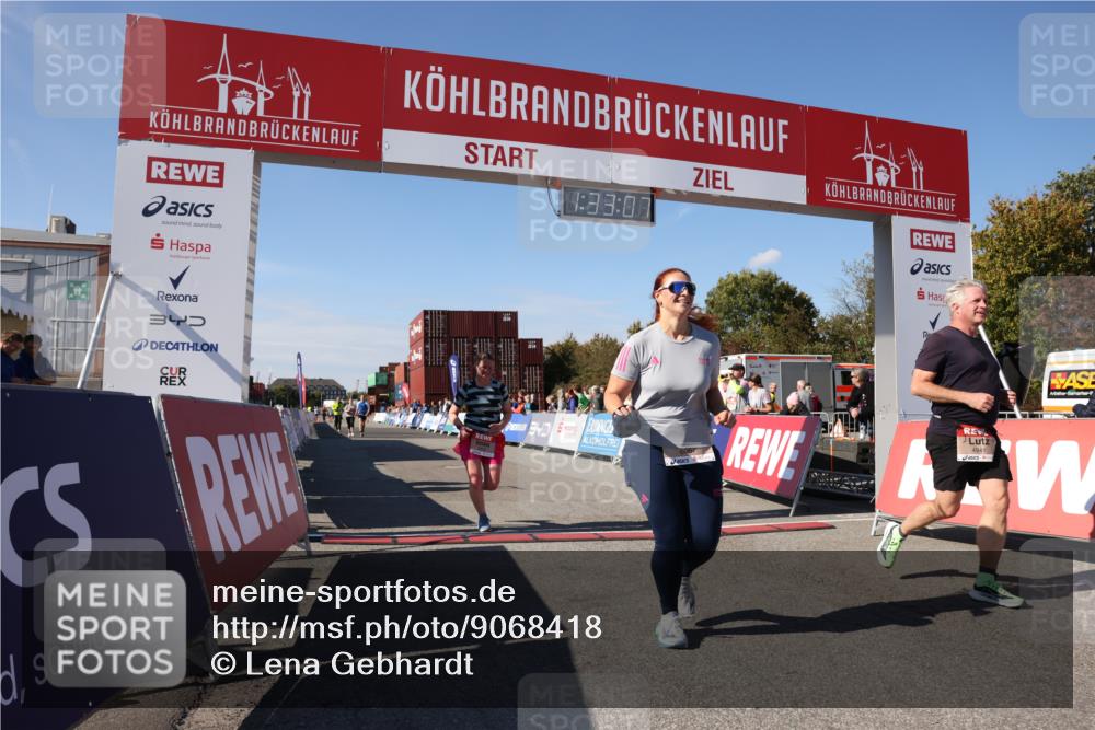 03.10.2025 - Köhlbrandbrückenlauf Lena Gebhardt http://msf.ph/oto/9068418 03.10.2025 13:33:07 Ziel 4582, 4941, 6067, 6376, 6455 meine-sportfotos.de