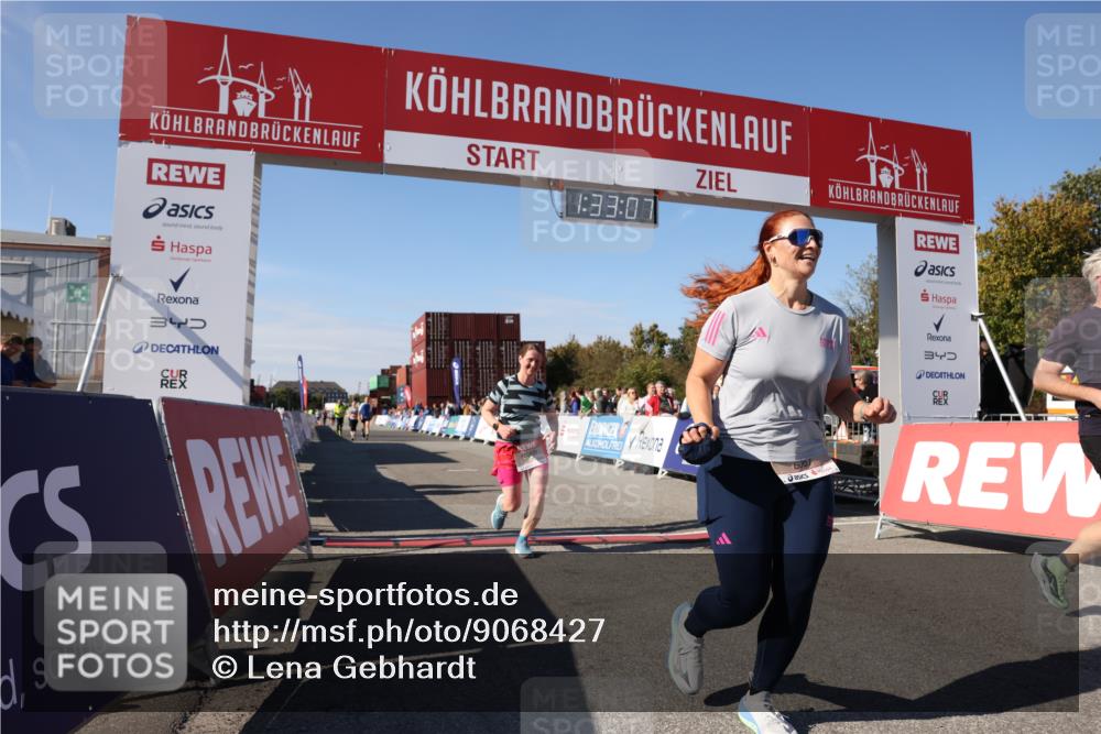 03.10.2025 - Köhlbrandbrückenlauf Lena Gebhardt http://msf.ph/oto/9068427 03.10.2025 13:33:07 Ziel 4582, 4941, 6067, 6376, 6455 meine-sportfotos.de
