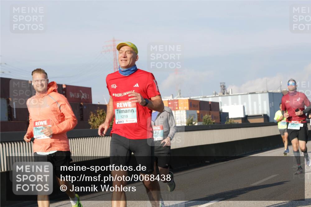 03.10.2025 - Köhlbrandbrückenlauf Jannik Wohlers http://msf.ph/oto/9068438 03.10.2025 09:47:53 Position 3 1292, 1219, 380 meine-sportfotos.de