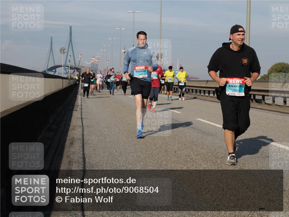 03.10.2025 - Köhlbrandbrückenlauf Fabian Wolf http://msf.ph/oto/9068504 03.10.2025 10:11:12 Position 3 2846, 2636 meine-sportfotos.de