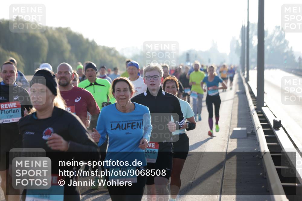 03.10.2025 - Köhlbrandbrückenlauf Jannik Wohlers http://msf.ph/oto/9068508 03.10.2025 09:16:28 Position 3 1181, 10, 3842, 3425, 16 meine-sportfotos.de