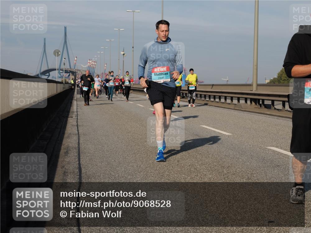 03.10.2025 - Köhlbrandbrückenlauf Fabian Wolf http://msf.ph/oto/9068528 03.10.2025 10:11:13 Position 3 2846 meine-sportfotos.de