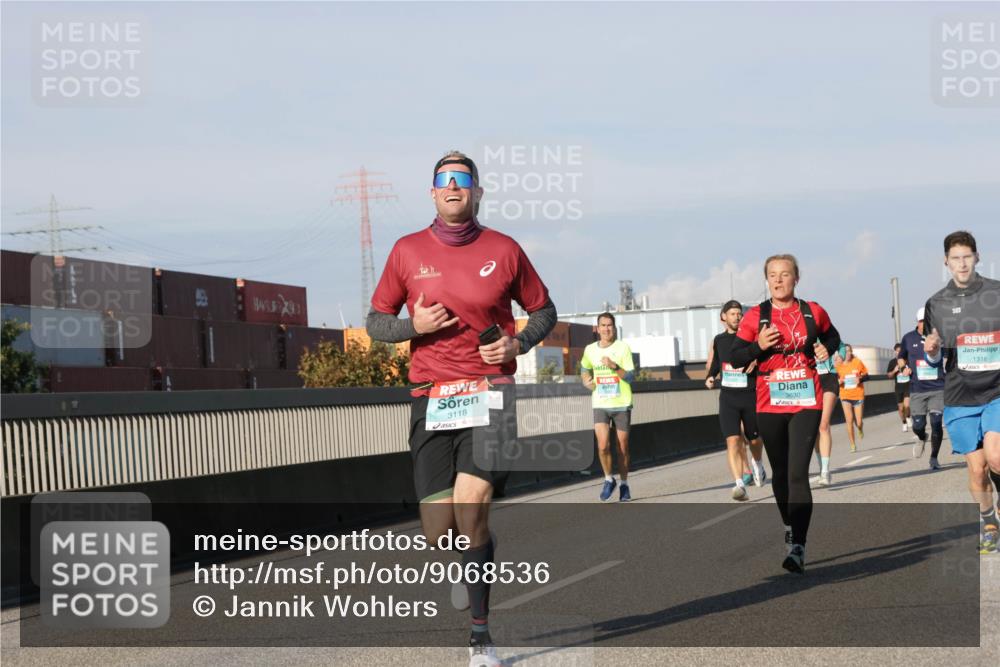 03.10.2025 - Köhlbrandbrückenlauf Jannik Wohlers http://msf.ph/oto/9068536 03.10.2025 09:47:56 Position 3 3118, 3630, 1316 meine-sportfotos.de
