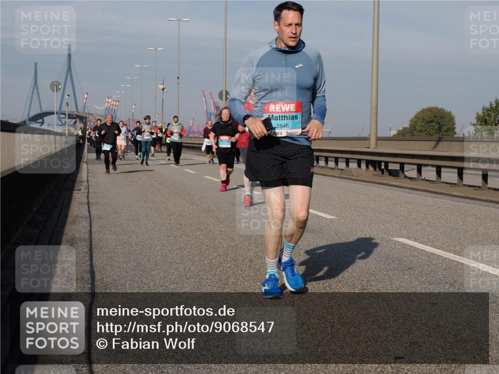 03.10.2025 - Köhlbrandbrückenlauf Fabian Wolf http://msf.ph/oto/9068547 03.10.2025 10:11:13 Position 3 2846 meine-sportfotos.de