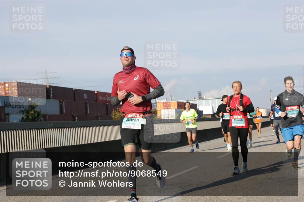 03.10.2025 - Köhlbrandbrückenlauf Jannik Wohlers http://msf.ph/oto/9068549 03.10.2025 09:47:56 Position 3 3118, 3630, 1316 meine-sportfotos.de
