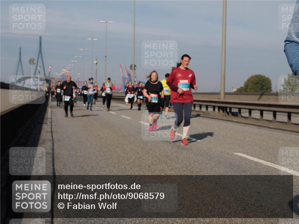 03.10.2025 - Köhlbrandbrückenlauf Fabian Wolf http://msf.ph/oto/9068579 03.10.2025 10:11:15 Position 3  meine-sportfotos.de