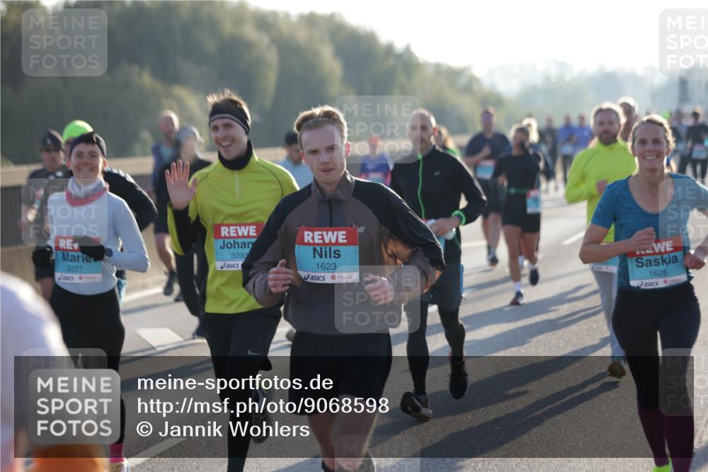 03.10.2025 - Köhlbrandbrückenlauf Jannik Wohlers http://msf.ph/oto/9068598 03.10.2025 09:16:31 Position 3 3227, 3233, 1623, 1626 meine-sportfotos.de