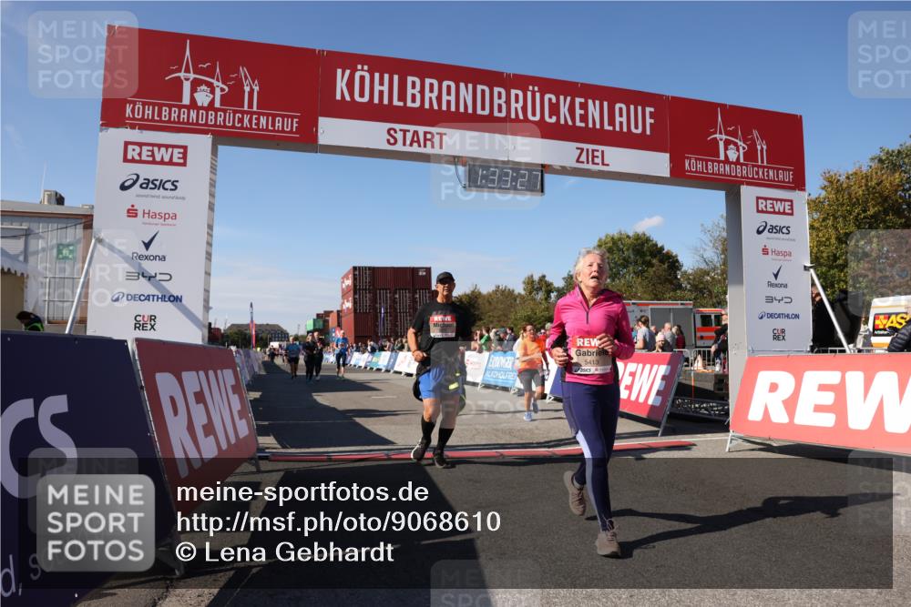 03.10.2025 - Köhlbrandbrückenlauf Lena Gebhardt http://msf.ph/oto/9068610 03.10.2025 13:33:27 Ziel 4006, 5179, 5211, 5281, 5413, 5549, 5783, 6094, 6276 meine-sportfotos.de