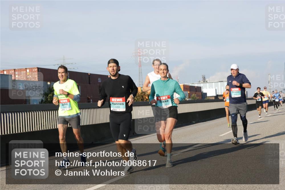 03.10.2025 - Köhlbrandbrückenlauf Jannik Wohlers http://msf.ph/oto/9068617 03.10.2025 09:48:00 Position 3 1182, 1205, 280, 2843 meine-sportfotos.de