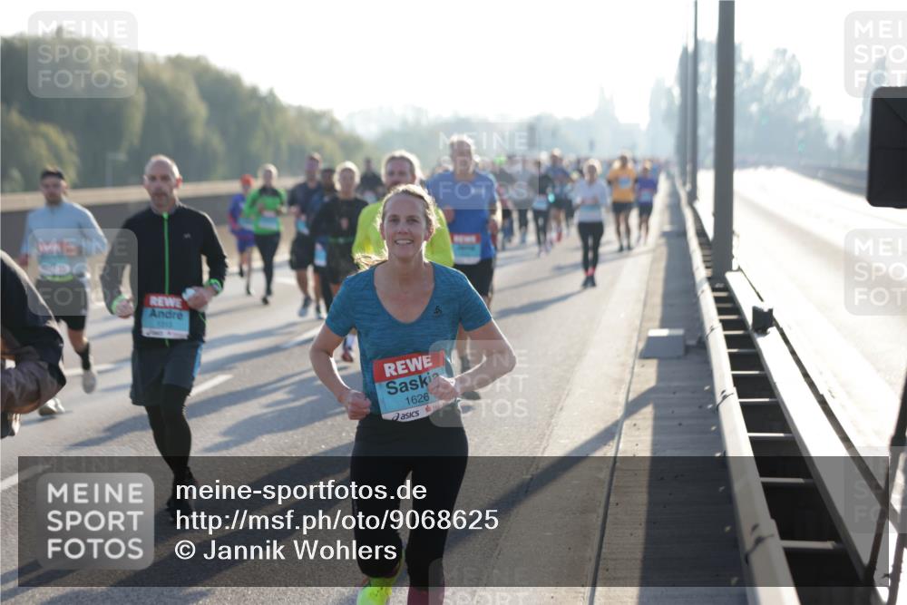 03.10.2025 - Köhlbrandbrückenlauf Jannik Wohlers http://msf.ph/oto/9068625 03.10.2025 09:16:32 Position 3 1626 meine-sportfotos.de
