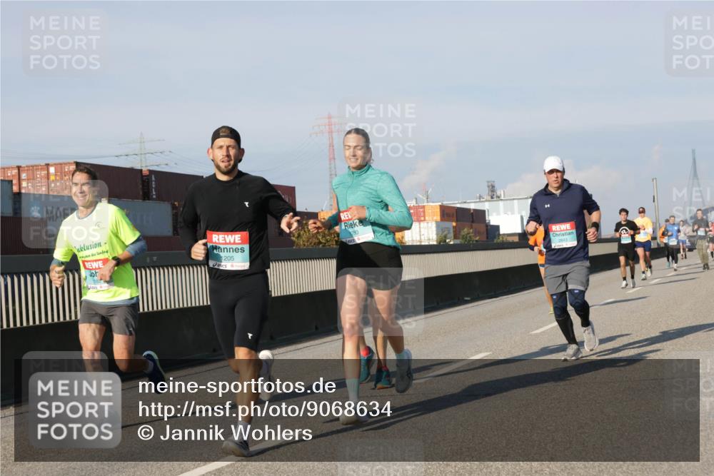 03.10.2025 - Köhlbrandbrückenlauf Jannik Wohlers http://msf.ph/oto/9068634 03.10.2025 09:48:00 Position 3 1182, 1205, 1280 meine-sportfotos.de