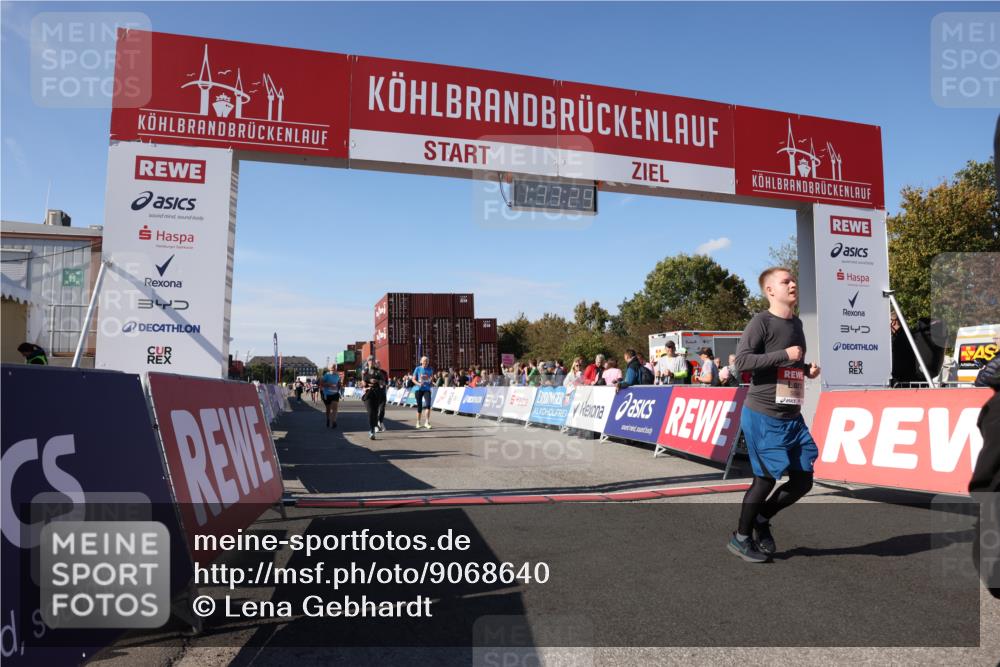 03.10.2025 - Köhlbrandbrückenlauf Lena Gebhardt http://msf.ph/oto/9068640 03.10.2025 13:33:30 Ziel 4006, 5179, 5211, 5281, 5413, 5549, 6094, 6276 meine-sportfotos.de