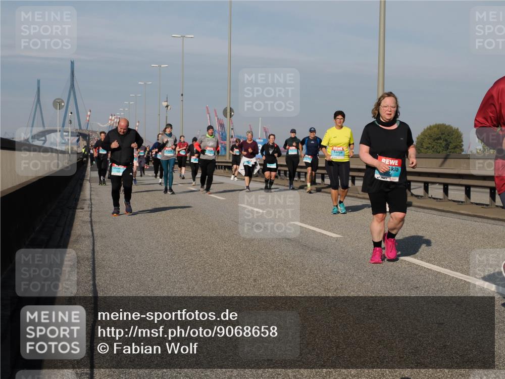 03.10.2025 - Köhlbrandbrückenlauf Fabian Wolf http://msf.ph/oto/9068658 03.10.2025 10:11:18 Position 3  meine-sportfotos.de