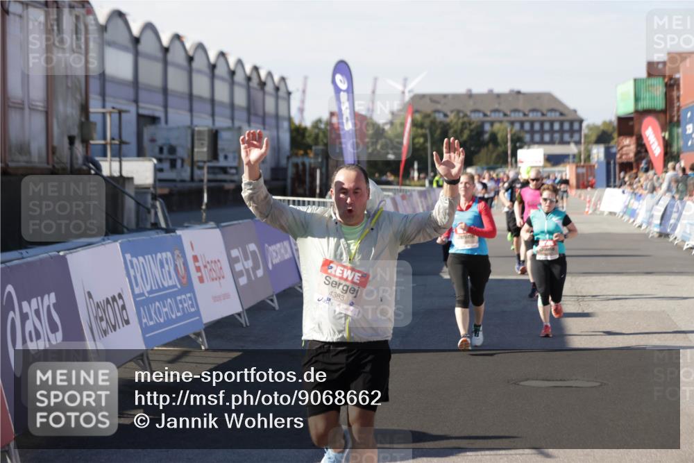03.10.2025 - Köhlbrandbrückenlauf Jannik Wohlers http://msf.ph/oto/9068662 03.10.2025 13:13:26 Ziel 4065, 4223, 4324, 4373, 4383, 4448, 4580, 4583, 4853, 5034, 5204, 5261, 5358, 6788, 6789, 6818 meine-sportfotos.de
