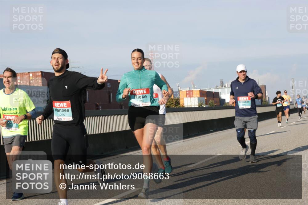 03.10.2025 - Köhlbrandbrückenlauf Jannik Wohlers http://msf.ph/oto/9068663 03.10.2025 09:48:01 Position 3 1205, 1280, 2843 meine-sportfotos.de