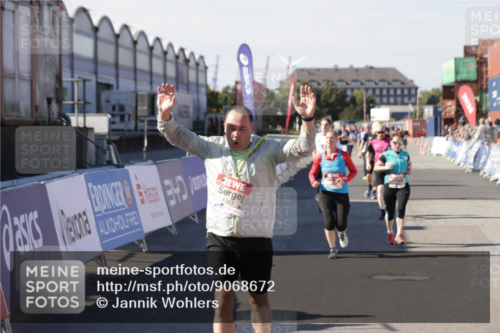 03.10.2025 - Köhlbrandbrückenlauf Jannik Wohlers http://msf.ph/oto/9068672 03.10.2025 13:13:26 Ziel 4065, 4223, 4324, 4373, 4383, 4448, 4580, 4583, 4853, 5034, 5204, 5261, 5358, 6788, 6789, 6818 meine-sportfotos.de