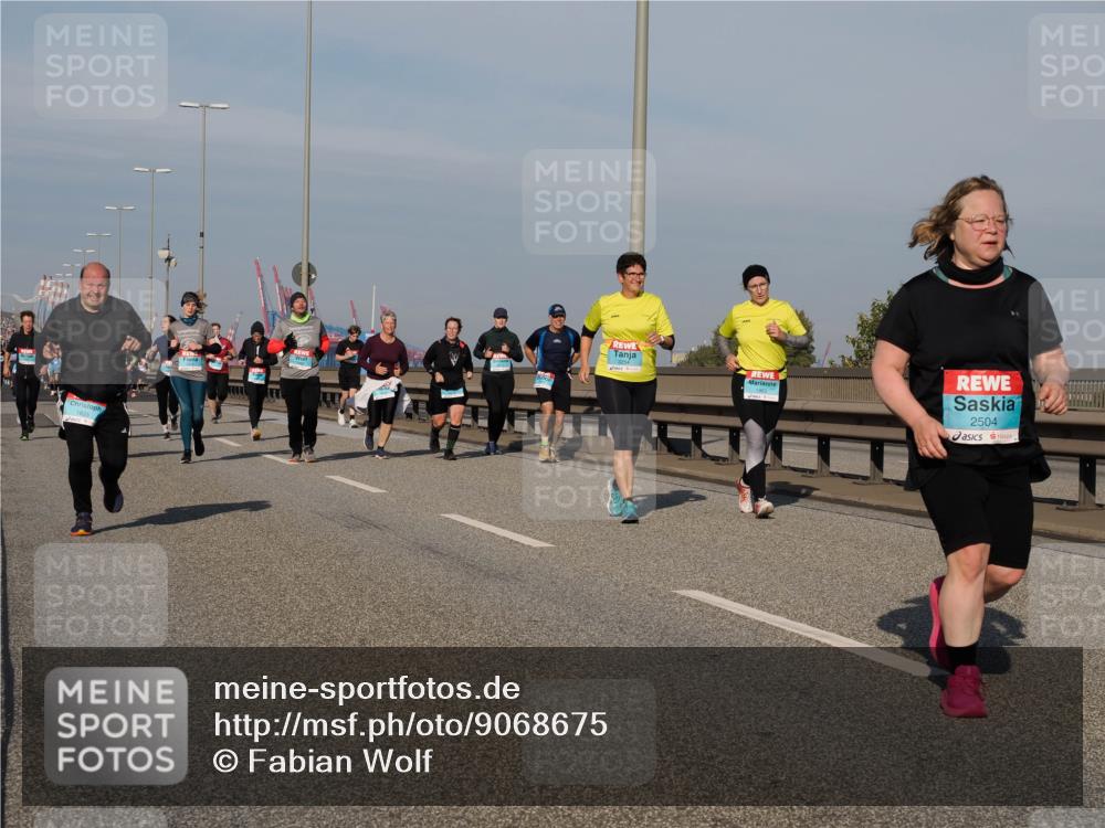 03.10.2025 - Köhlbrandbrückenlauf Fabian Wolf http://msf.ph/oto/9068675 03.10.2025 10:11:19 Position 3 1625, 2504 meine-sportfotos.de