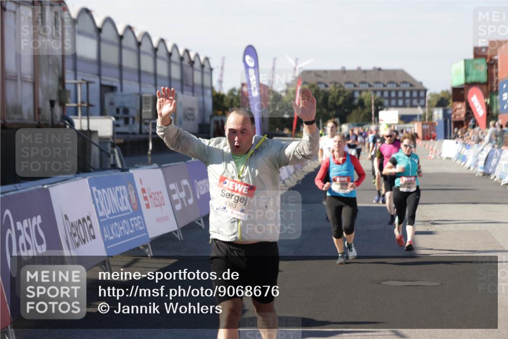 03.10.2025 - Köhlbrandbrückenlauf Jannik Wohlers http://msf.ph/oto/9068676 03.10.2025 13:13:26 Ziel 4065, 4223, 4324, 4373, 4383, 4448, 4580, 4583, 4853, 5034, 5204, 5261, 5358, 6788, 6789, 6818 meine-sportfotos.de