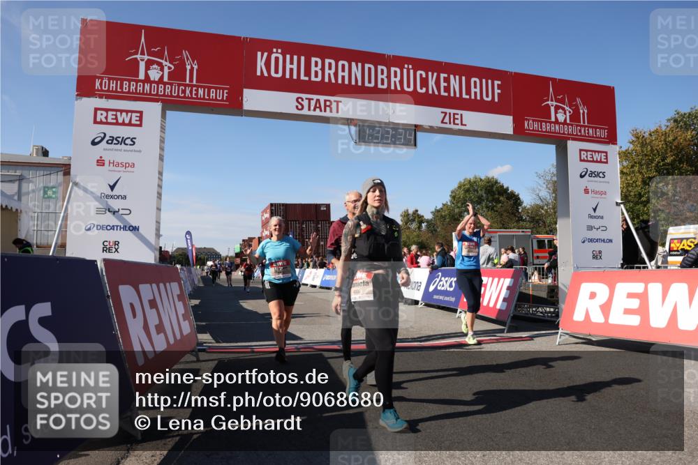 03.10.2025 - Köhlbrandbrückenlauf Lena Gebhardt http://msf.ph/oto/9068680 03.10.2025 13:33:34 Ziel 4006, 4744, 5179, 5211, 5281, 5413, 5546, 5549, 6094, 6276 meine-sportfotos.de