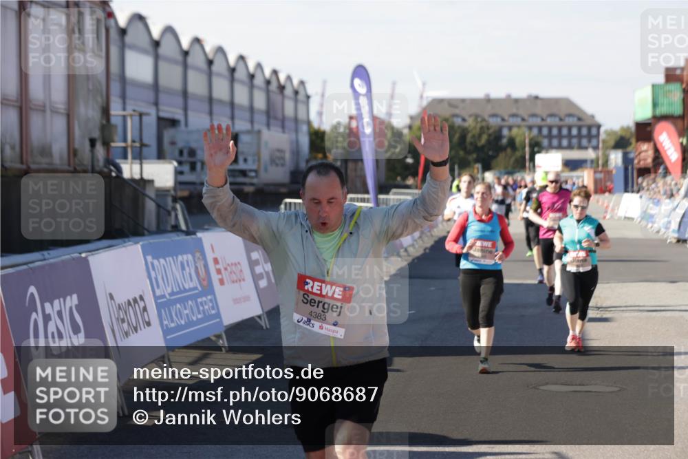 03.10.2025 - Köhlbrandbrückenlauf Jannik Wohlers http://msf.ph/oto/9068687 03.10.2025 13:13:26 Ziel 4065, 4223, 4324, 4373, 4383, 4448, 4580, 4583, 4853, 5034, 5204, 5261, 5358, 6788, 6789, 6818 meine-sportfotos.de