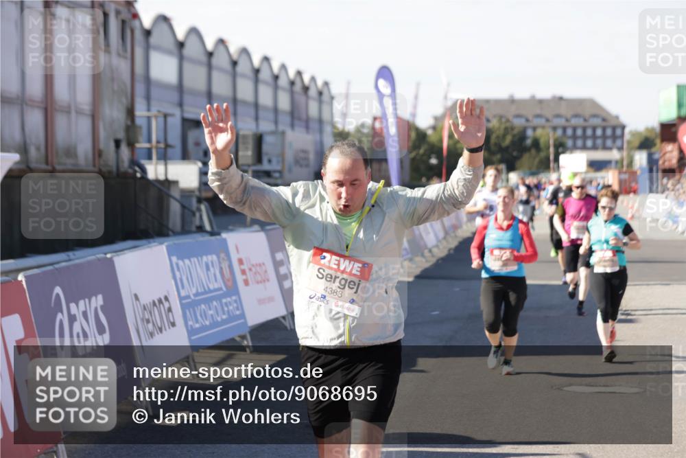 03.10.2025 - Köhlbrandbrückenlauf Jannik Wohlers http://msf.ph/oto/9068695 03.10.2025 13:13:26 Ziel 4065, 4223, 4324, 4373, 4383, 4448, 4580, 4583, 4853, 5034, 5204, 5261, 5358, 6788, 6789, 6818 meine-sportfotos.de