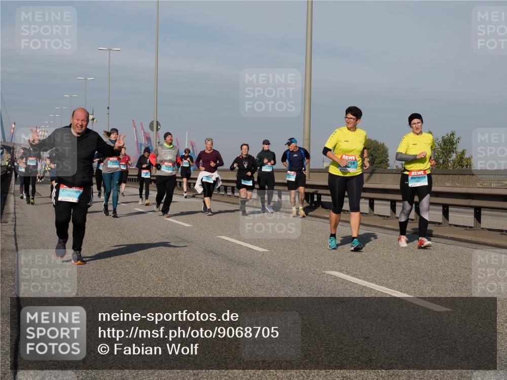03.10.2025 - Köhlbrandbrückenlauf Fabian Wolf http://msf.ph/oto/9068705 03.10.2025 10:11:20 Position 3 1625 meine-sportfotos.de