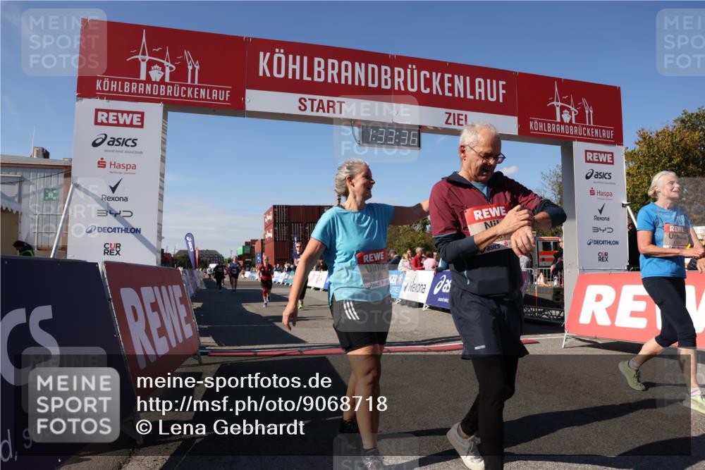 03.10.2025 - Köhlbrandbrückenlauf Lena Gebhardt http://msf.ph/oto/9068718 03.10.2025 13:33:36 Ziel 4006, 4744, 5179, 5211, 5281, 5367, 5546, 5549, 5579, 6094, 6276, 6734 meine-sportfotos.de