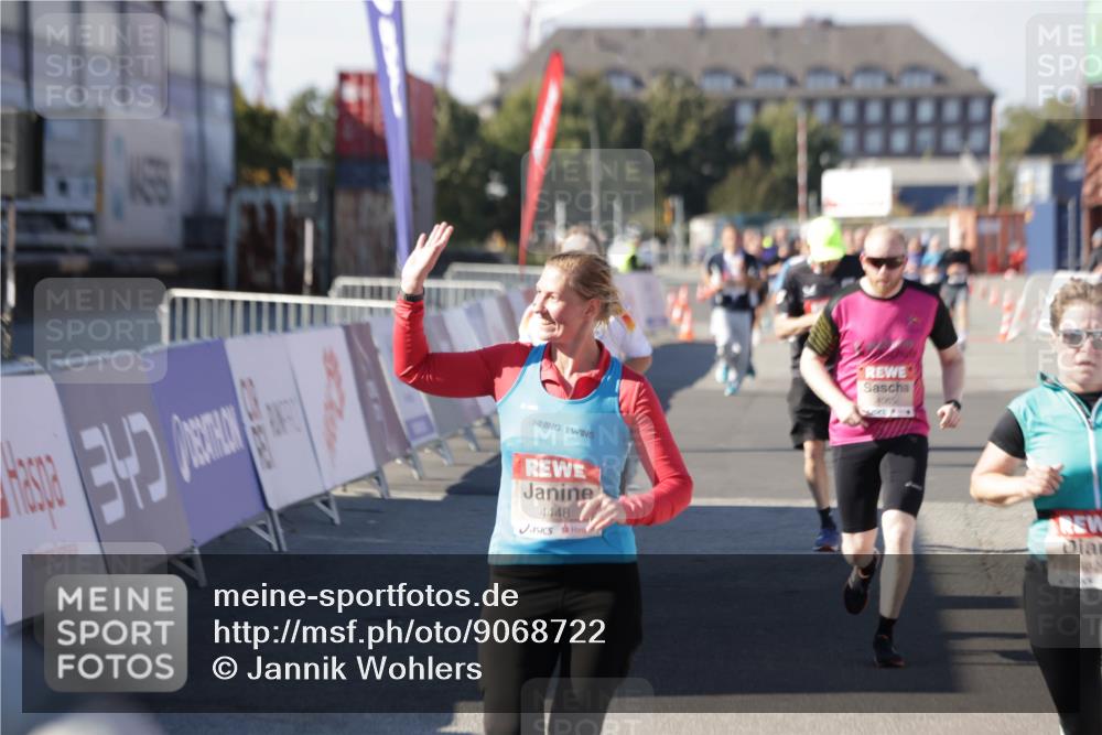 03.10.2025 - Köhlbrandbrückenlauf Jannik Wohlers http://msf.ph/oto/9068722 03.10.2025 13:13:28 Ziel 4065, 4223, 4324, 4383, 4448, 4580, 4583, 4853, 5034, 5147, 5261, 5358, 6788, 6789 meine-sportfotos.de