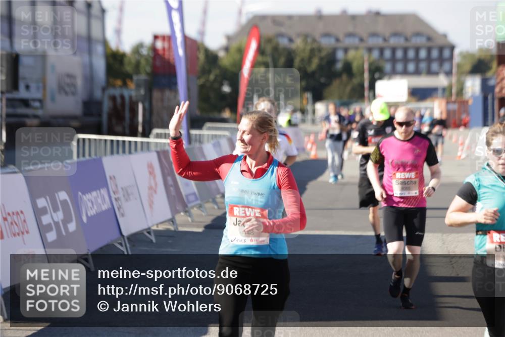 03.10.2025 - Köhlbrandbrückenlauf Jannik Wohlers http://msf.ph/oto/9068725 03.10.2025 13:13:28 Ziel 4065, 4223, 4324, 4383, 4448, 4580, 4583, 4853, 5034, 5147, 5261, 5358, 6788, 6789 meine-sportfotos.de