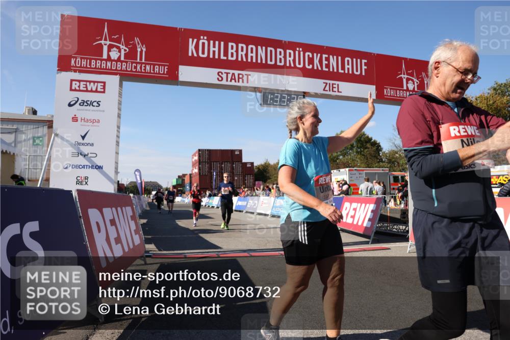 03.10.2025 - Köhlbrandbrückenlauf Lena Gebhardt http://msf.ph/oto/9068732 03.10.2025 13:33:37 Ziel 4006, 4744, 5179, 5281, 5367, 5546, 5549, 5579, 6094, 6276, 6734 meine-sportfotos.de