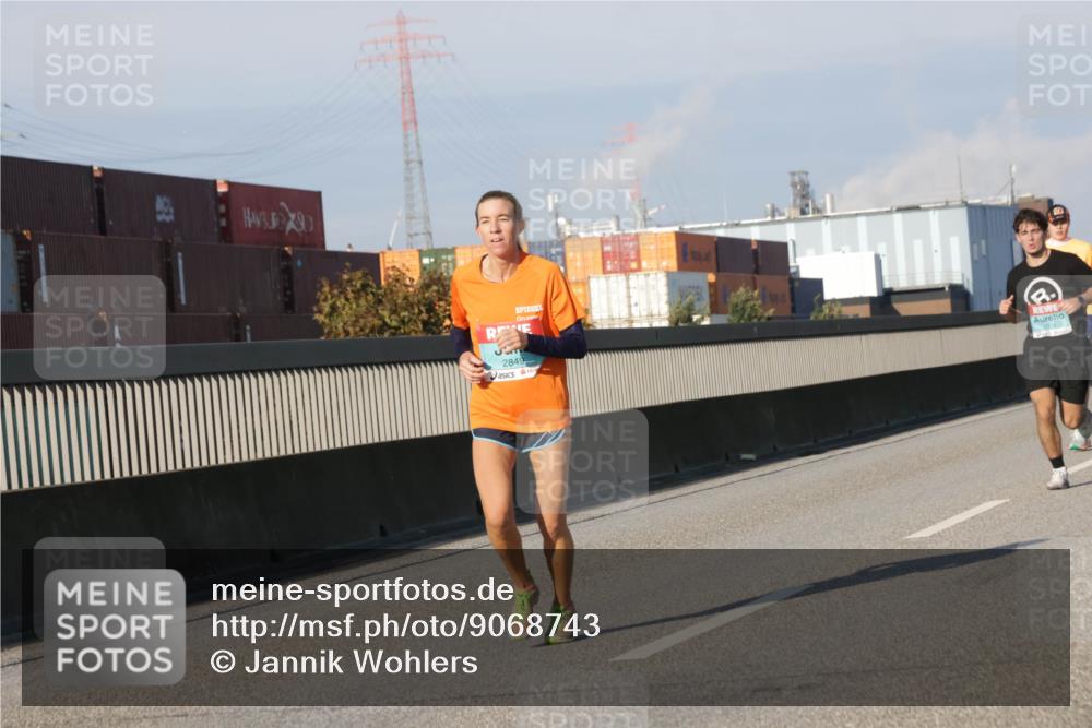 03.10.2025 - Köhlbrandbrückenlauf Jannik Wohlers http://msf.ph/oto/9068743 03.10.2025 09:48:03 Position 3 2849 meine-sportfotos.de