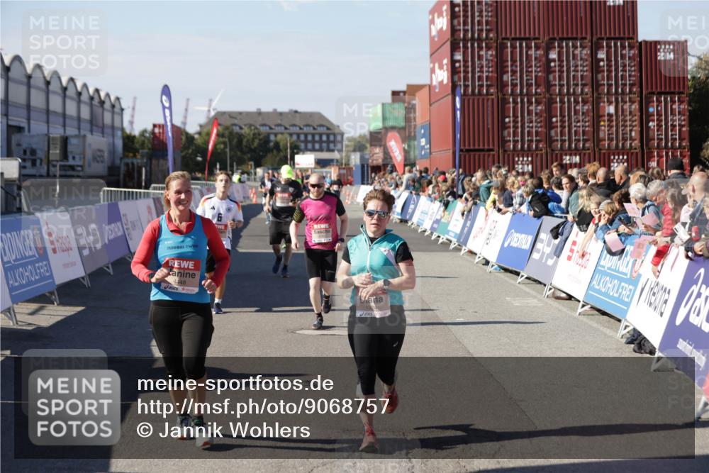 03.10.2025 - Köhlbrandbrückenlauf Jannik Wohlers http://msf.ph/oto/9068757 03.10.2025 13:13:29 Ziel 4065, 4324, 4383, 4448, 4580, 4583, 4595, 4853, 5034, 5147, 5261, 5358, 6788, 6789 meine-sportfotos.de