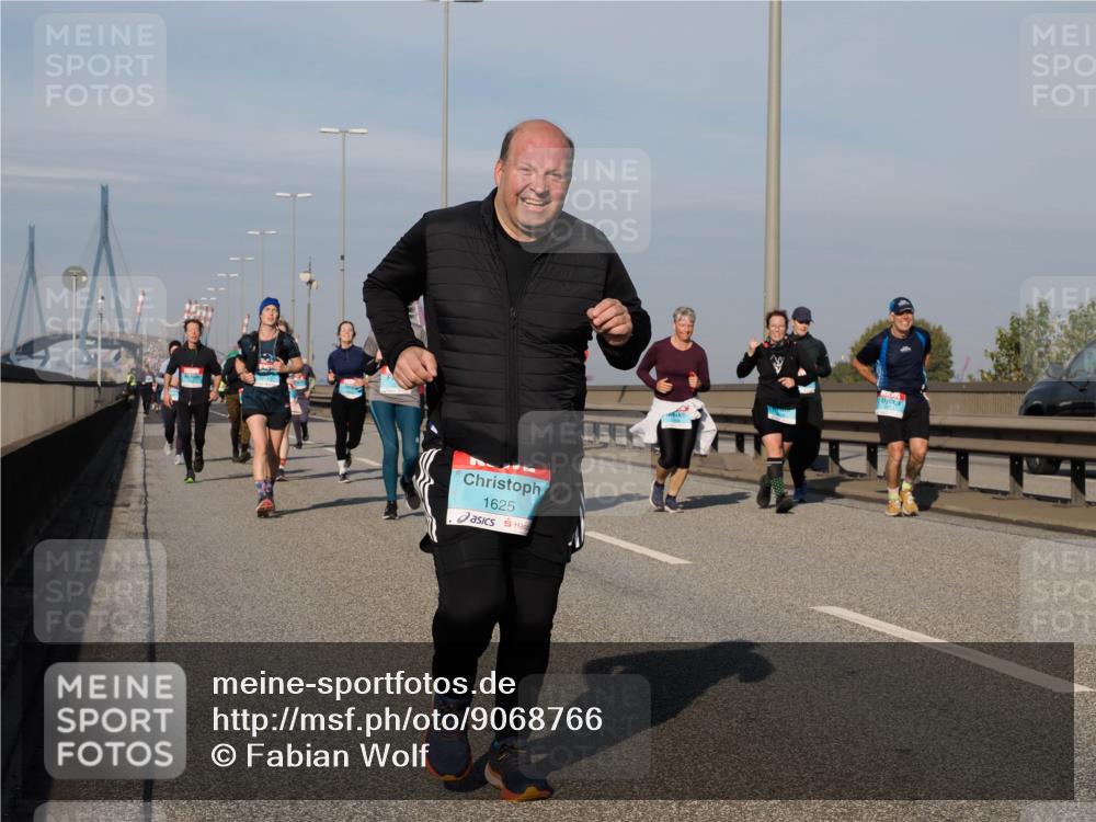 03.10.2025 - Köhlbrandbrückenlauf Fabian Wolf http://msf.ph/oto/9068766 03.10.2025 10:11:22 Position 3 1625 meine-sportfotos.de