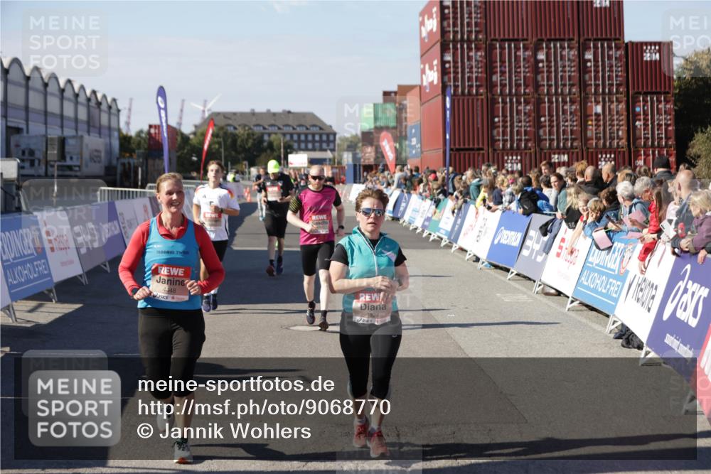 03.10.2025 - Köhlbrandbrückenlauf Jannik Wohlers http://msf.ph/oto/9068770 03.10.2025 13:13:29 Ziel 4065, 4324, 4383, 4448, 4580, 4583, 4595, 4853, 5034, 5147, 5261, 5358, 6788, 6789 meine-sportfotos.de